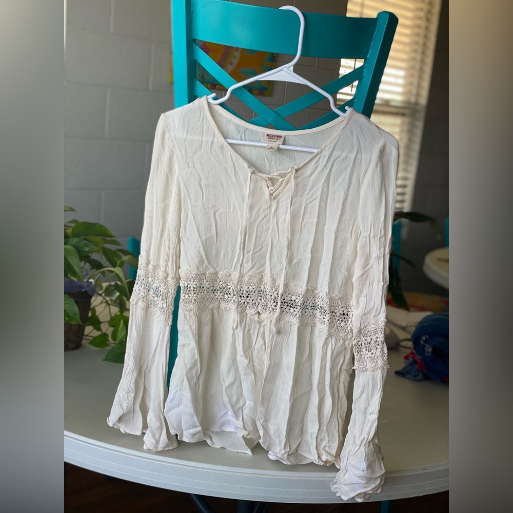Mossimo Supply Co white top